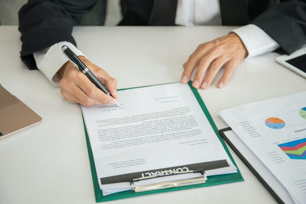 Businessman is signing a partnership contract, Business connection concept.